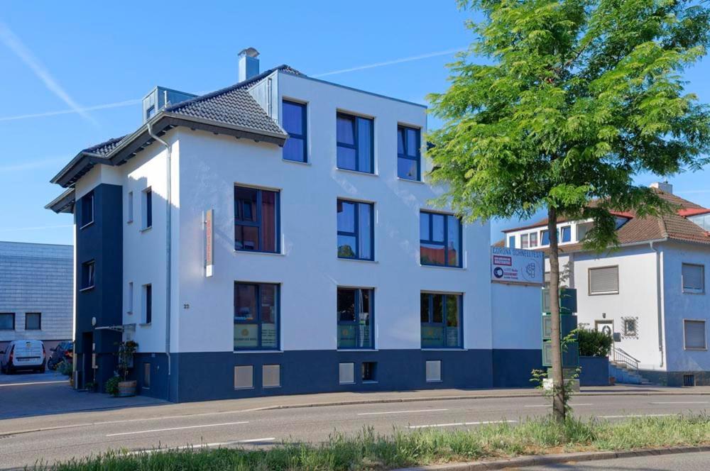 Heilbronner Hotel Am Schoenen Theater ภายนอก รูปภาพ