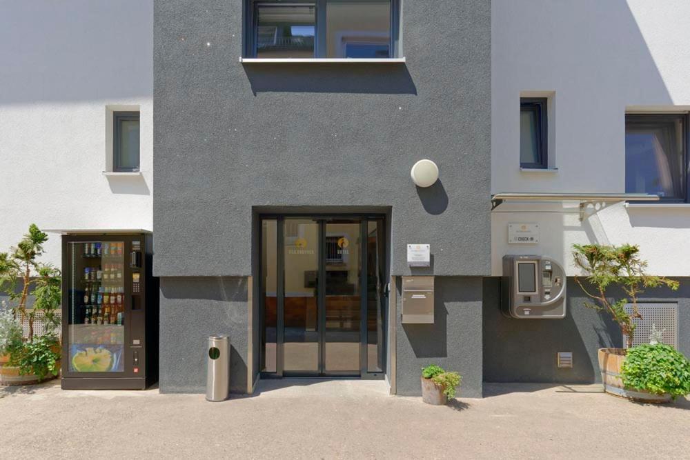 Heilbronner Hotel Am Schoenen Theater ภายนอก รูปภาพ